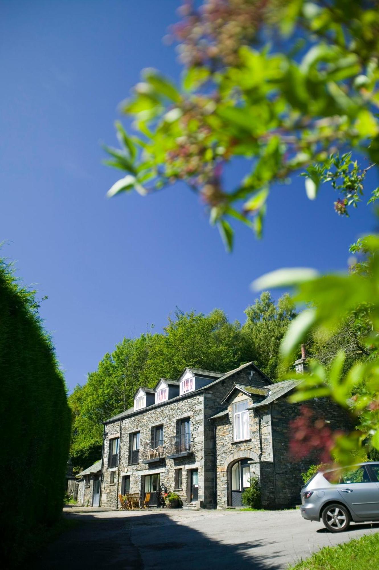 Yewfield Self Catering Apartments Hawkshead Bagian luar foto